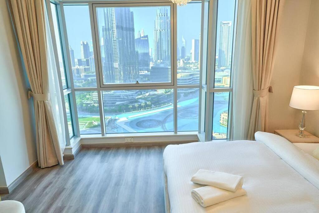 Magnificent Luxury 3br With Amazing Burj & Fountain View Appartement Dubaï