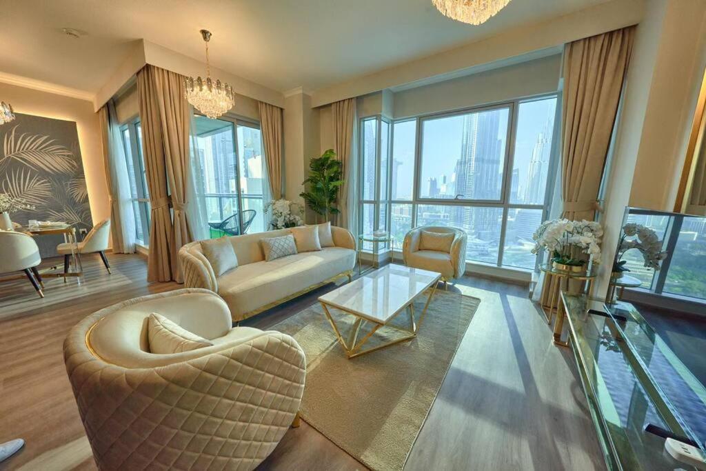 Appartement Magnificent Luxury 3br With Amazing Burj & Fountain View