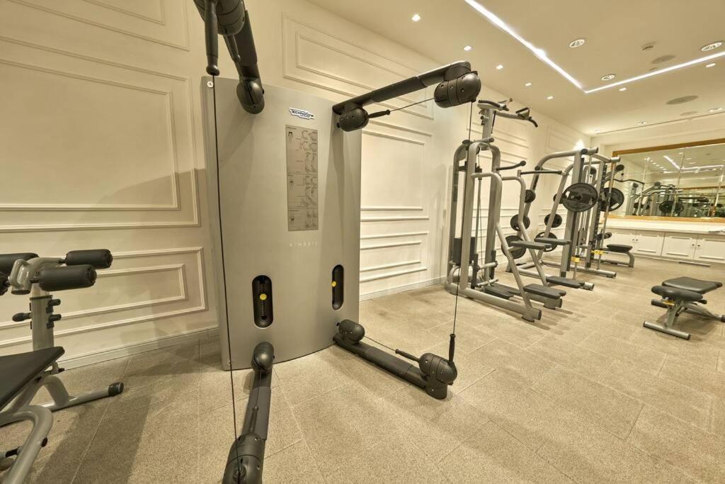 Magnificent Luxury 3br With Amazing Burj & Fountain View Appartement Dubaï