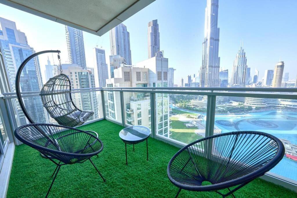 Magnificent Luxury 3br With Amazing Burj & Fountain View Appartement Dubaï